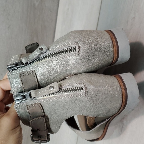 NEW OTBT Womens Teamwork Ankle Leather Wedge Sandals shoes sz 9M - Picture 9 of 11